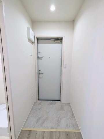 玄関　広々玄関