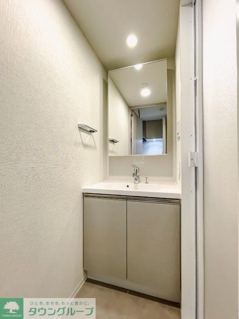 洗面設備　※写真は同タイプ住戸です。