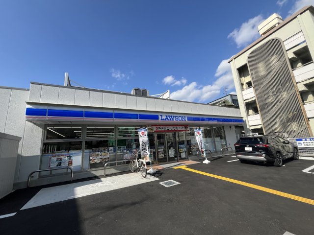 コンビニ　ローソン 宝塚仁川月見ガ丘店（コンビニ）まで324m