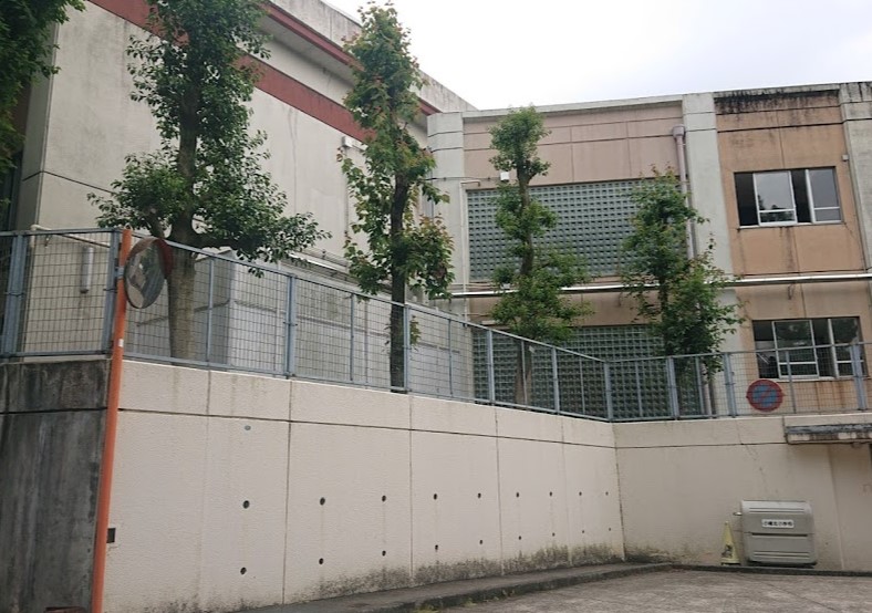 小学校　名古屋市立小幡北小学校（小学校）まで863m