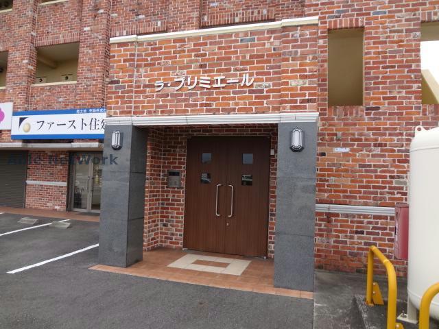 エントランス　エントランス部分