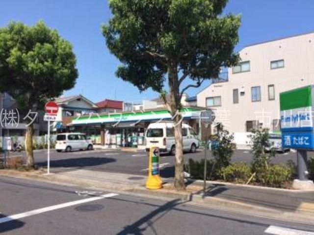コンビニ　ファミリーマート北小岩六丁目店（コンビニ）まで420m