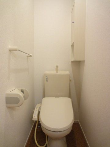 トイレ　落ち着いたトイレです