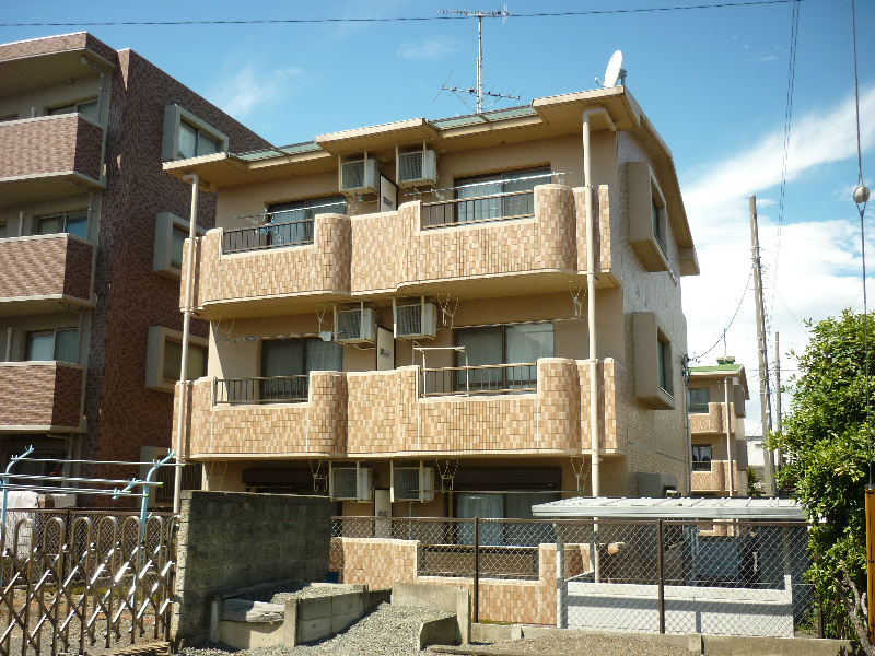 建物外観　現状優先