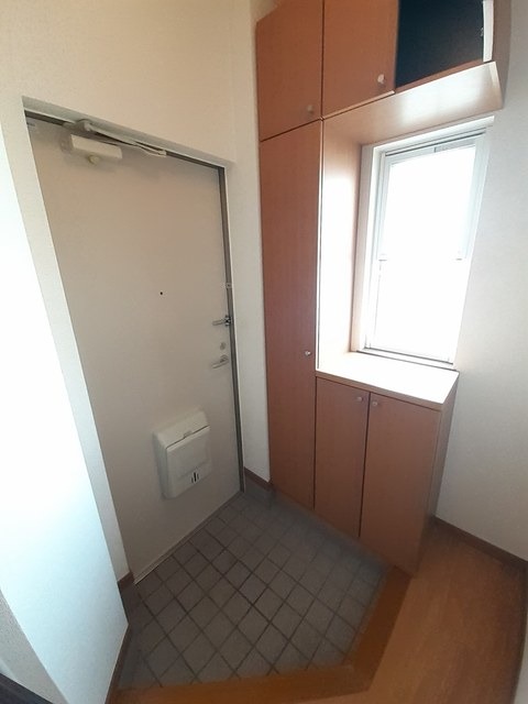 玄関　図面と現状に相違がある場合には現状を優先