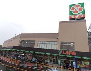 スーパー　ライフ東淡路店（スーパー）まで433m