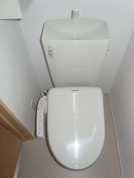 トイレ　トイレ
