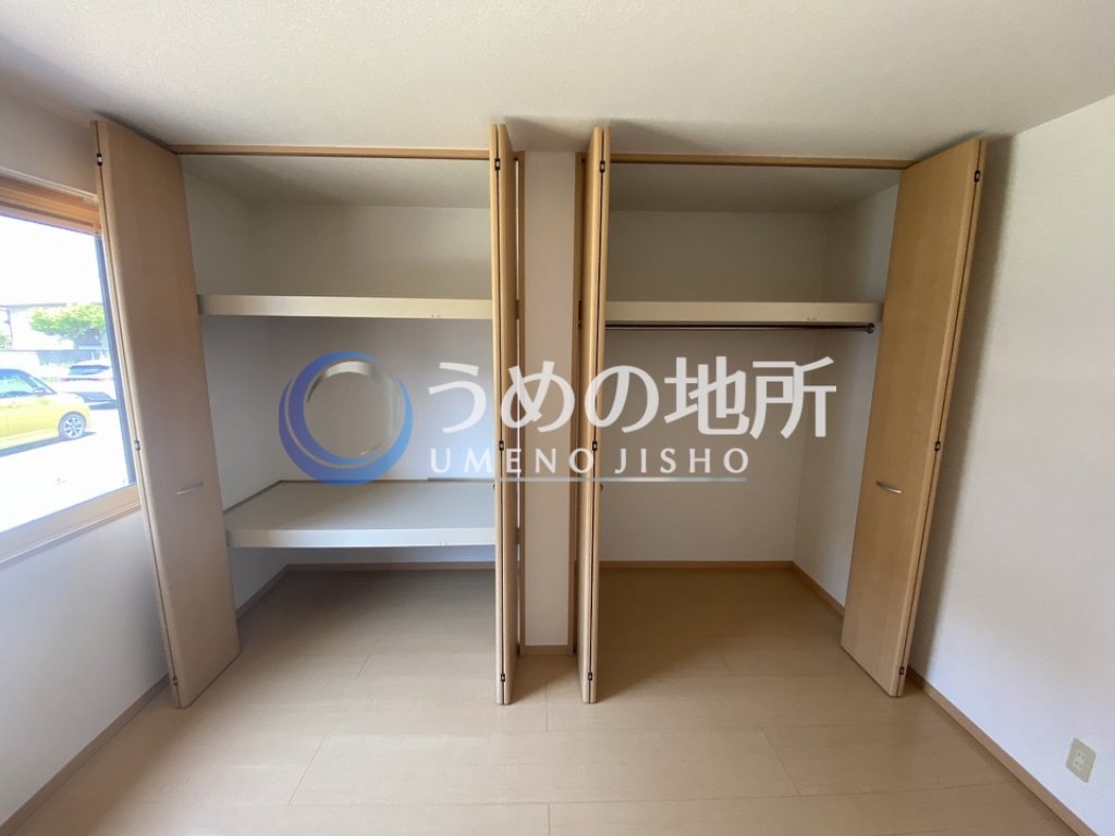 収納　洋室収納