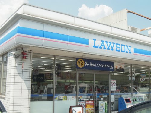コンビニ　ローソン 奈良西九条町二丁目店（コンビニ）まで136m