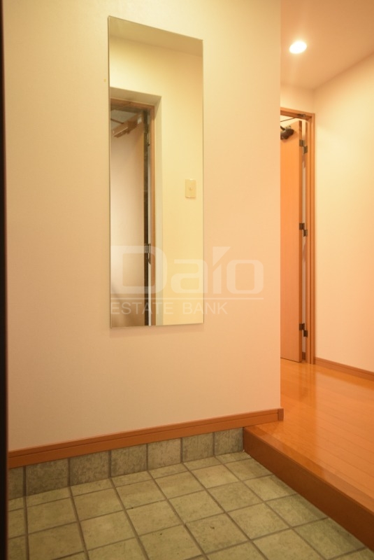 玄関　※写真は同タイプ別部屋です