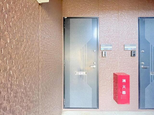 玄関　玄関ドア