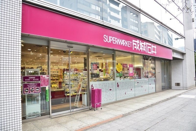 スーパー　成城石井小伝馬町店（スーパー）まで222m