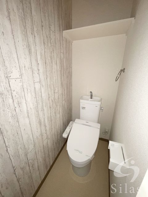 南海本線 住ノ江駅 徒歩7分 3階建 築10年のトイレ写真