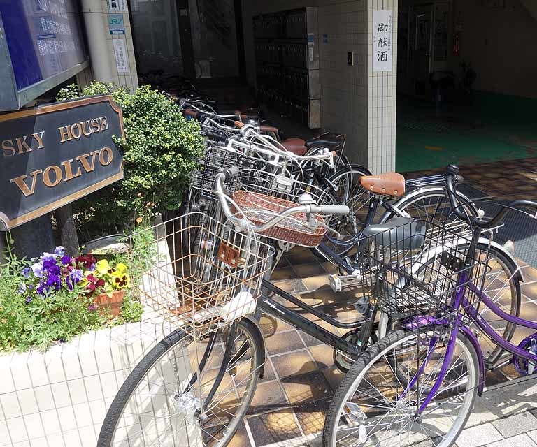 スカイハウスVOLVOの外観写真