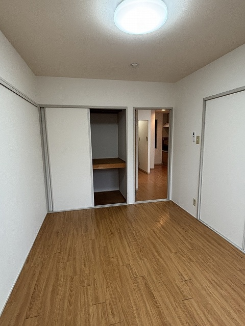 2路線利用可 2面採光 2DK オモニア EILの内装写真