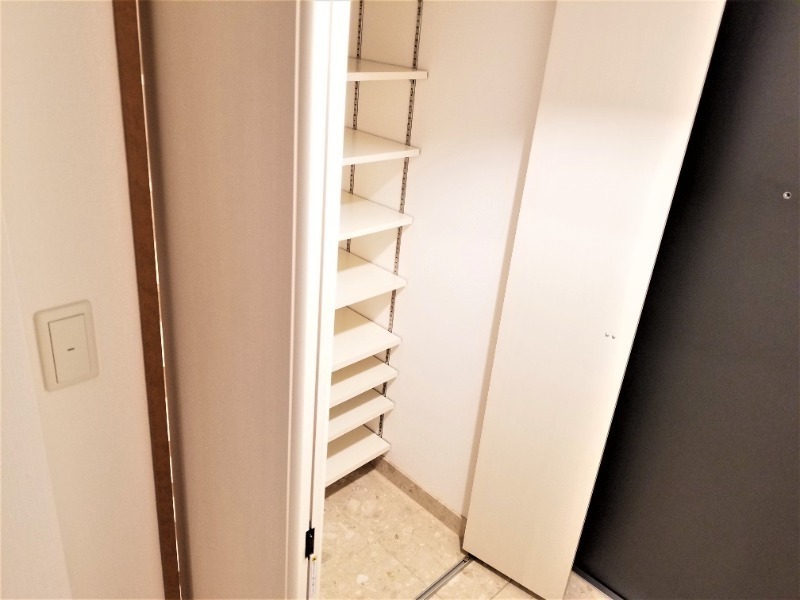 アーバネックス元町通の玄関写真