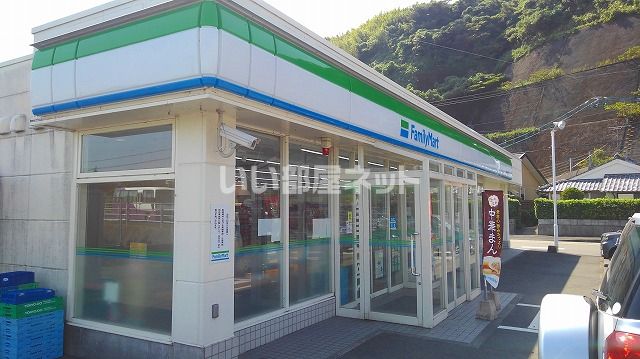 コンビニ　ファミリーマート 喜入旧市店（コンビニ）まで1044m