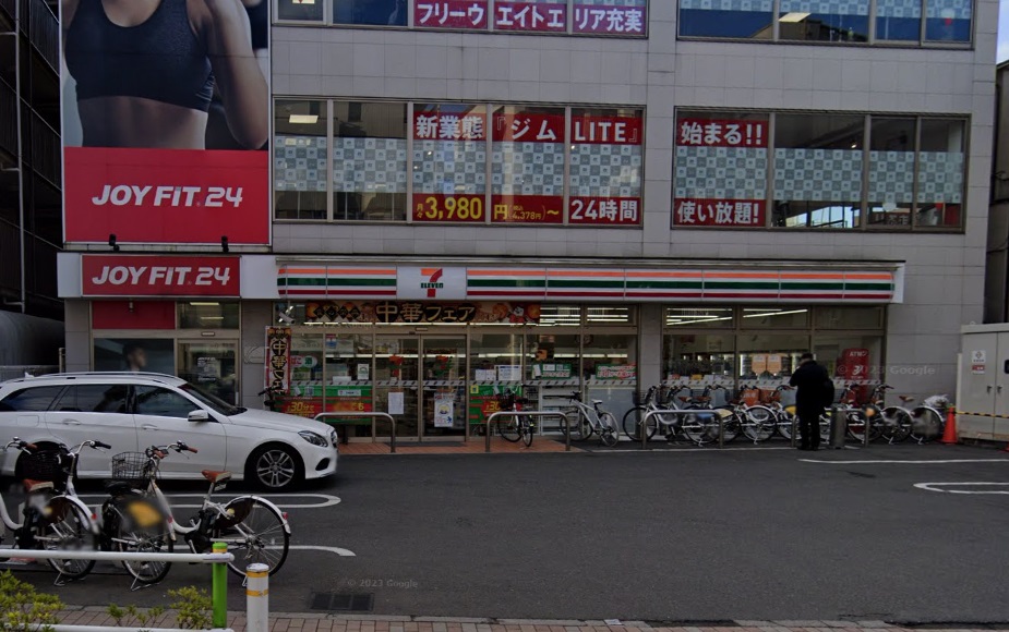コンビニ　セブンイレブン東武練馬駅北口店（コンビニ）まで486m