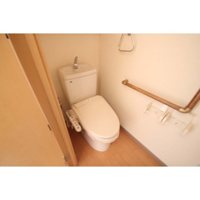 メゾンアイリスのトイレ写真