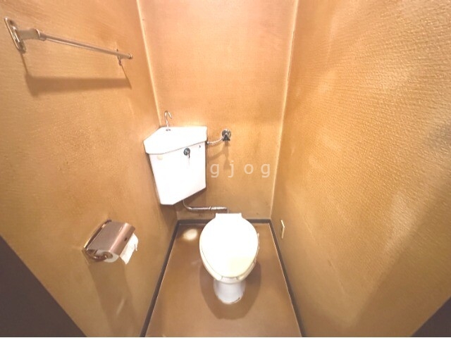 トイレ　当社にて温水洗浄便座設置承ります