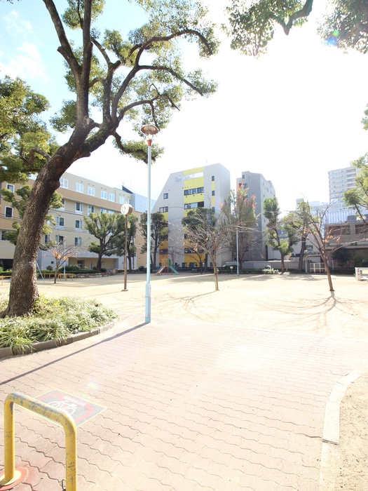 公園　公園（公園）まで182m