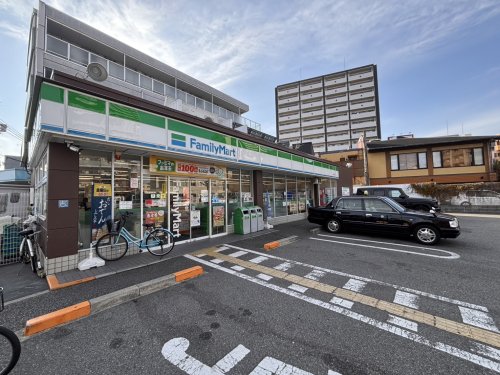 コンビニ　ファミリーマート 南住吉店（コンビニ）まで4559m