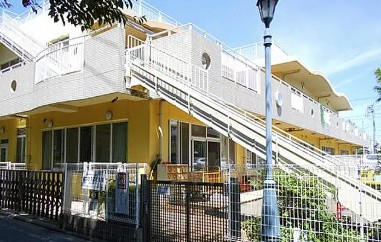 幼稚園・保育園　まつがえこども園（幼稚園・保育園）まで202m