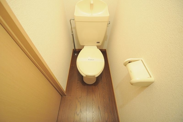 レオパレス翼IIIのトイレ写真