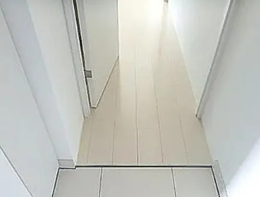 NTP大塚WESTの玄関写真