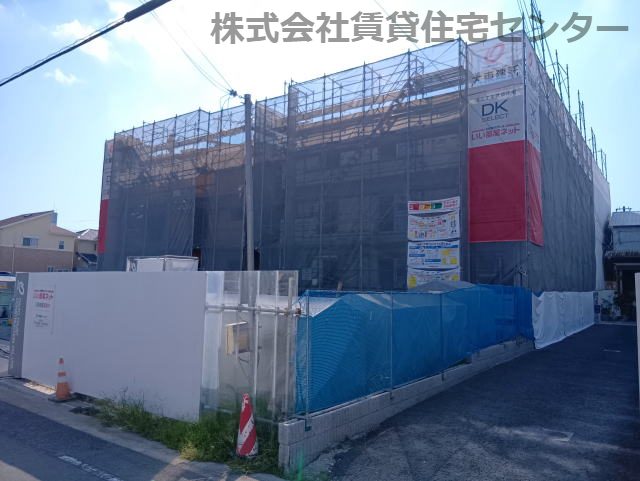 建物外観　建築中