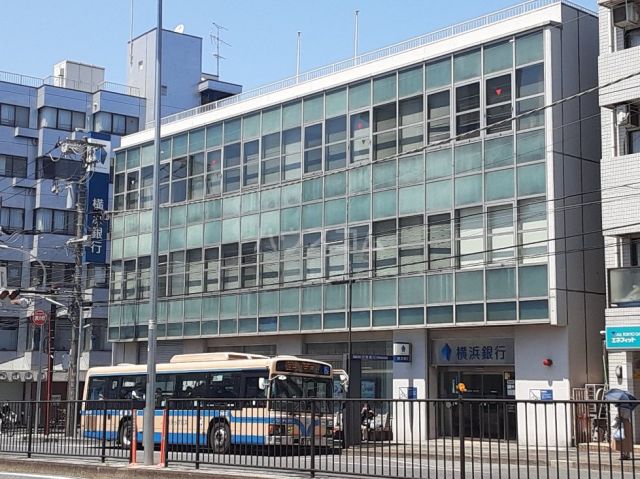 銀行　横浜銀行　六角橋支店（銀行）まで1045m