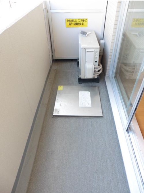 バルコニー　別部屋参考のお写真になります♪