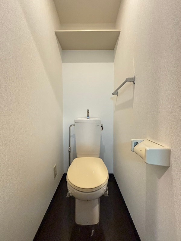 ピュアドームリバージュ平尾のトイレ写真