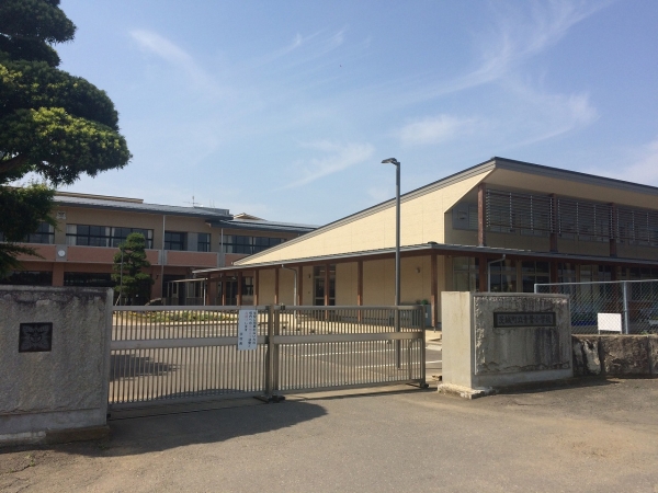 小学校　青葉小（小学校）まで1410m