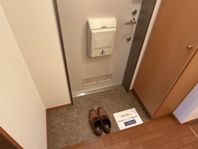 プレジール・Mの玄関写真