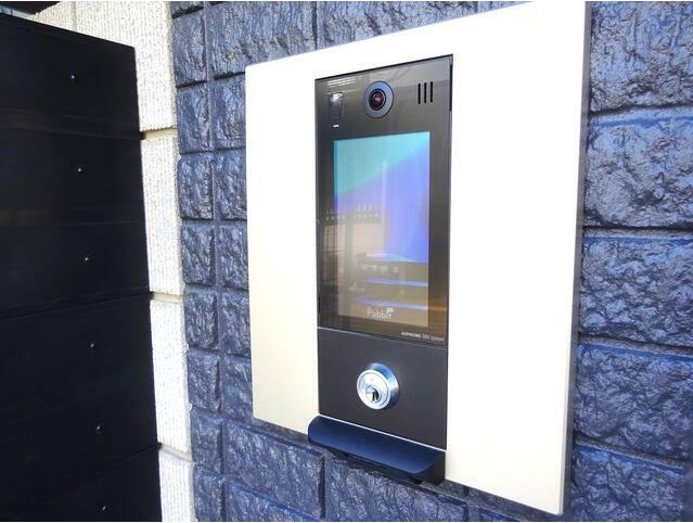 セキュリティ　不審者、勧誘員をシャットアウトできるオートロックです♪