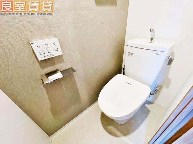 トイレ　※このお写真は同物件の別のお部屋のお写真です。現状優先