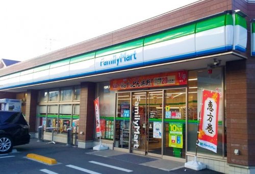 コンビニ　ファミリーマート 瀬谷中央店（コンビニ）まで201m