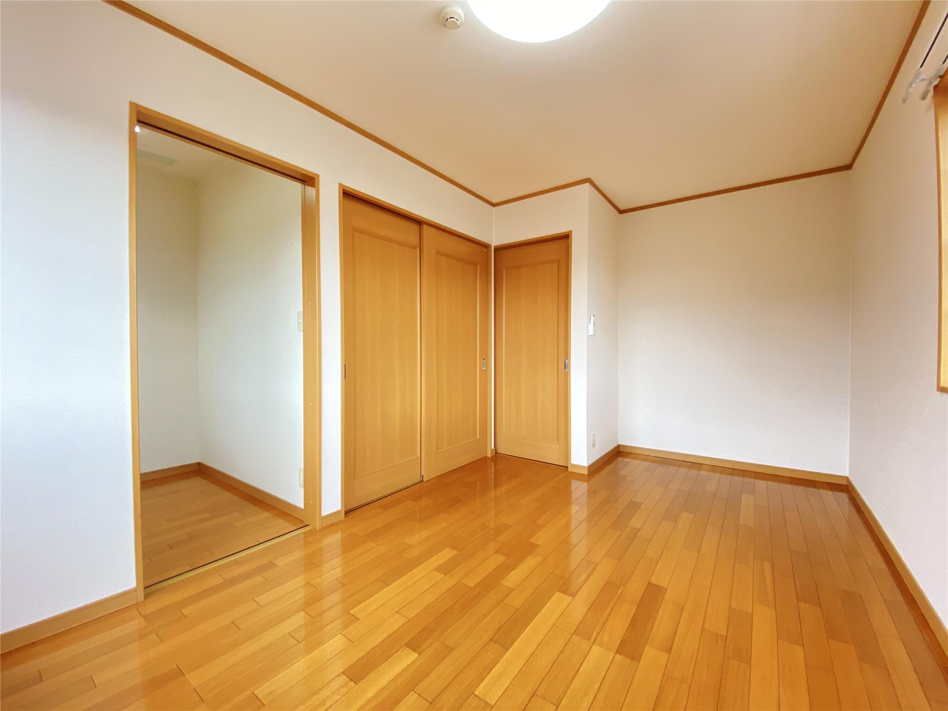 その他部屋・スペース　7帖の洋室です♪