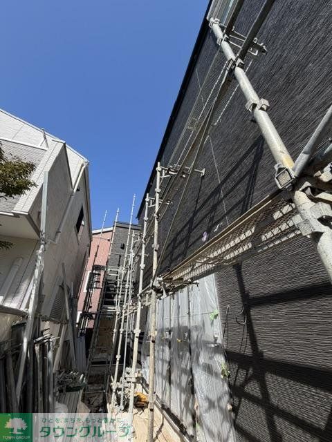 建物外観　駐車場