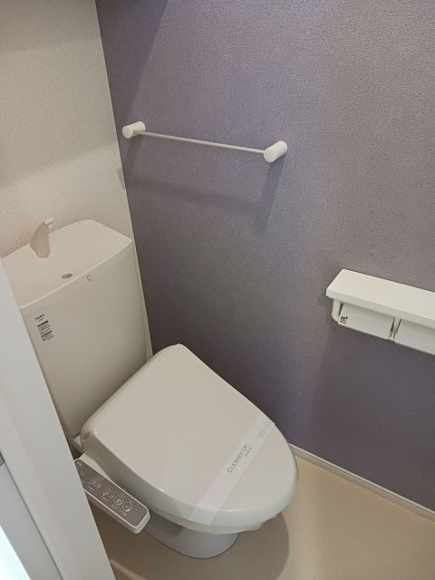 ＪＲ山陽本線 海田市駅 徒歩29分 3階建 築8年のトイレ写真
