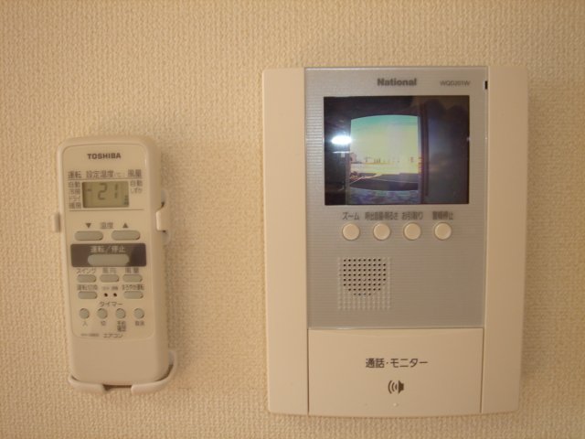 セキュリティ　カメラ付インターホン（イメージ）