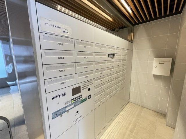 その他設備　■宅配ＢＯＸ■集合ポスト■モニタ付インターホン