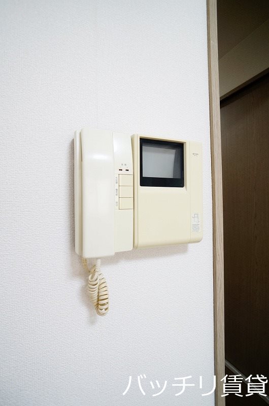 セキュリティ　画像は別号室タイプの為、現状を優先致します。