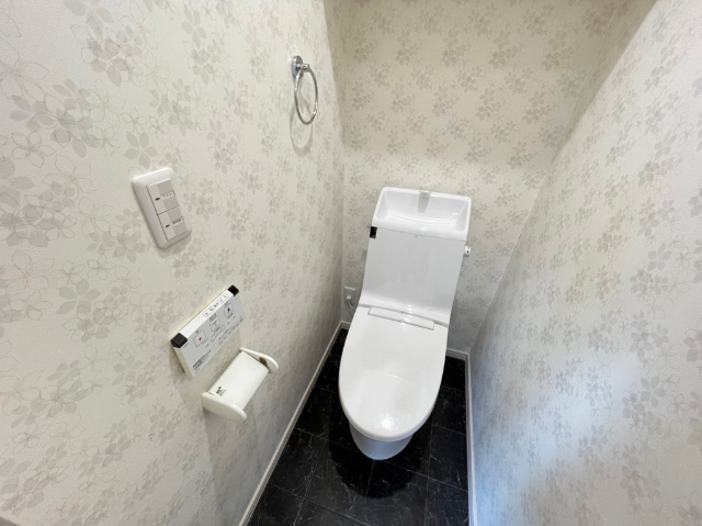 M-residenceのトイレ写真