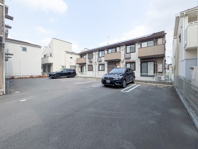 駐車場　駐車場