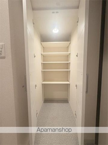 阪急神戸線 中津駅 徒歩6分 11階建 築16年の内装写真