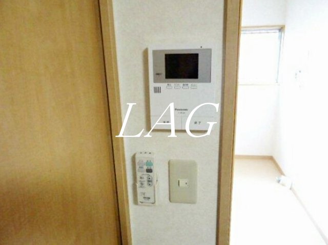 セキュリティ　モニター付きインターホンです。