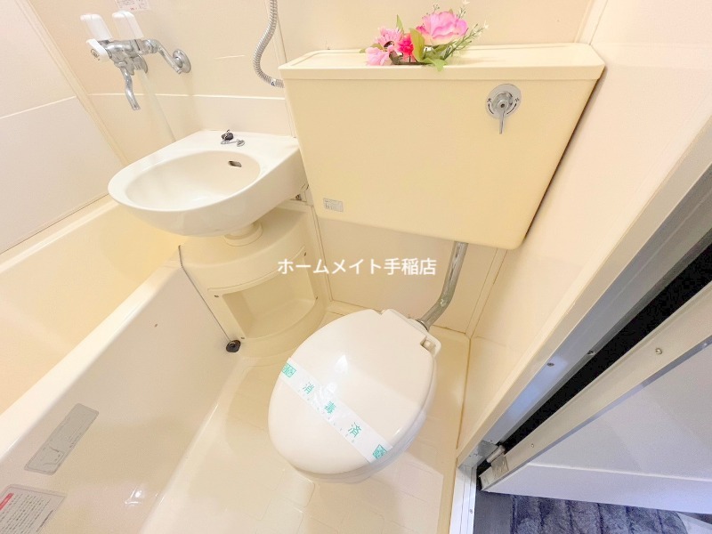 トイレ　美装済みです♪