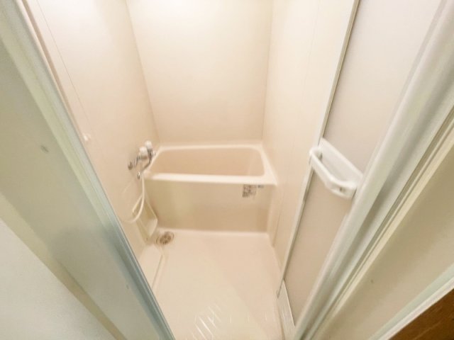 バス・シャワールーム　雨の日にも安心の浴室乾燥機付き♪